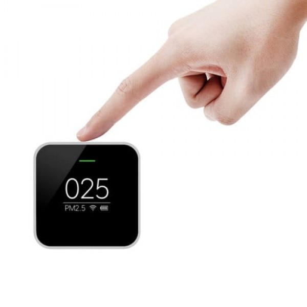          Smart Air Quality Monitor PM2.5 Detector
        